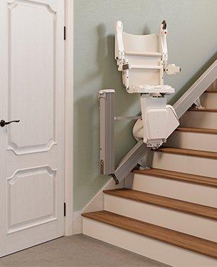 senior-stairlifts-home-10