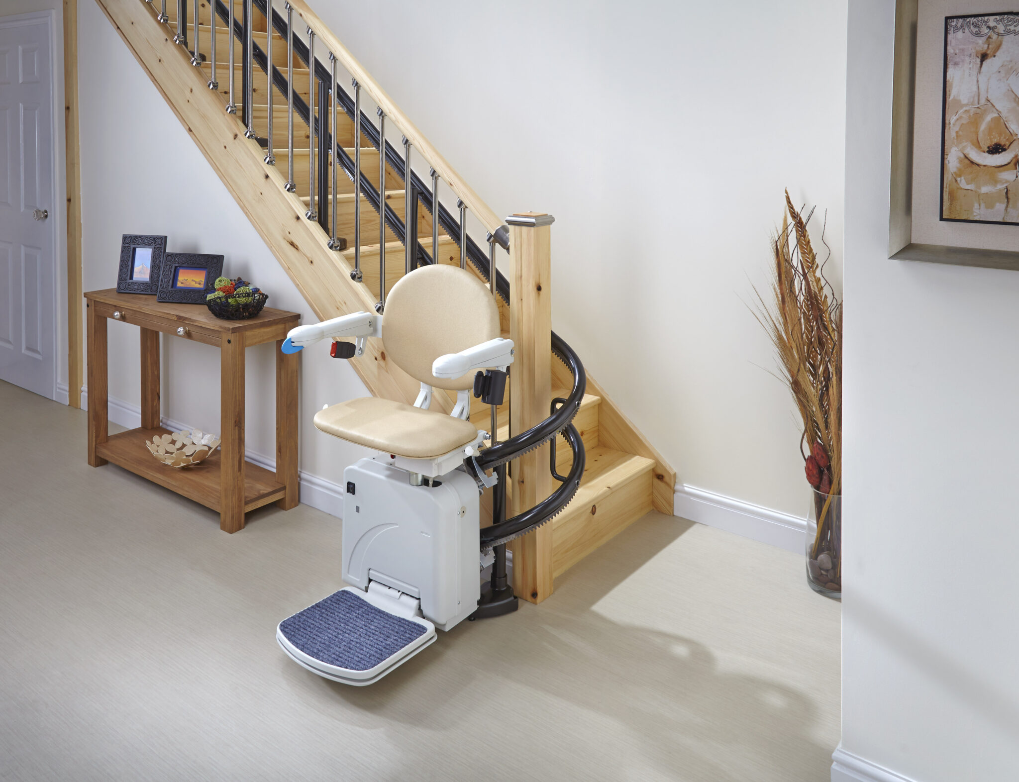 Can Stairlifts Go Around Corners? Senior Stairlifts Senior Stairlifts