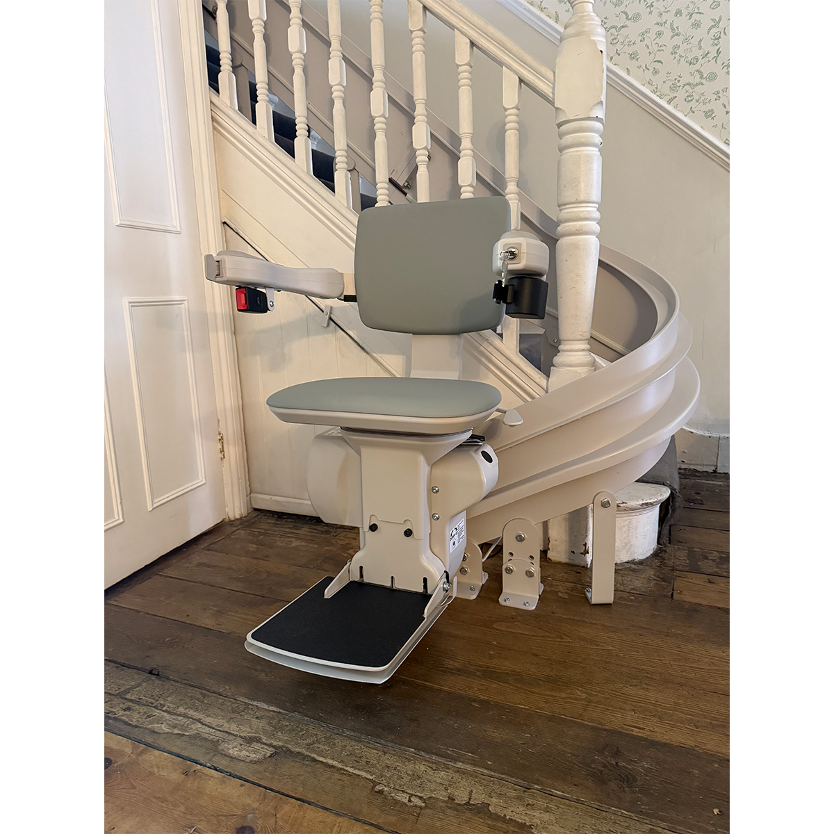 A Bruno Elite Curved