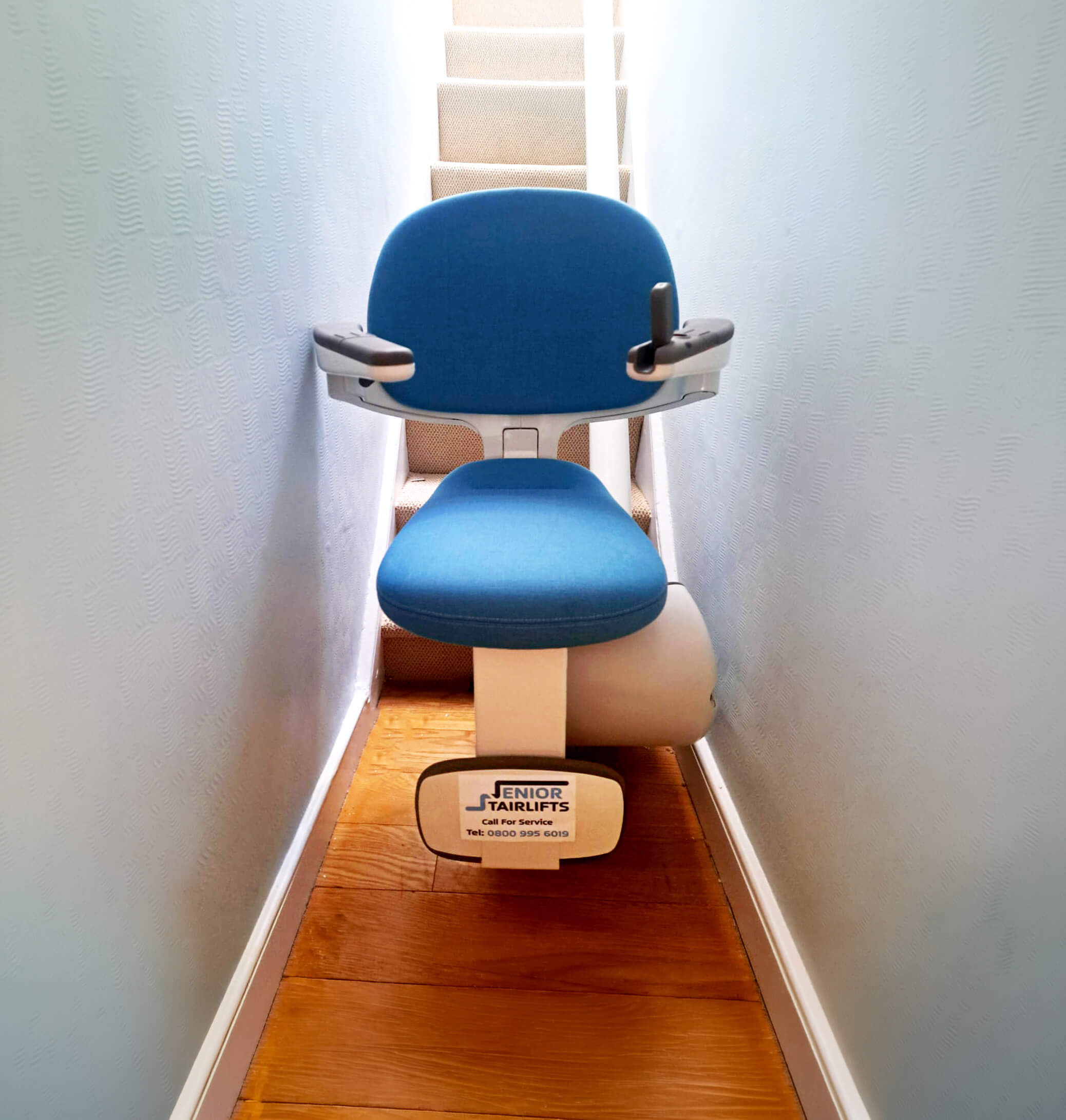 Narrow Stairlift Flow X