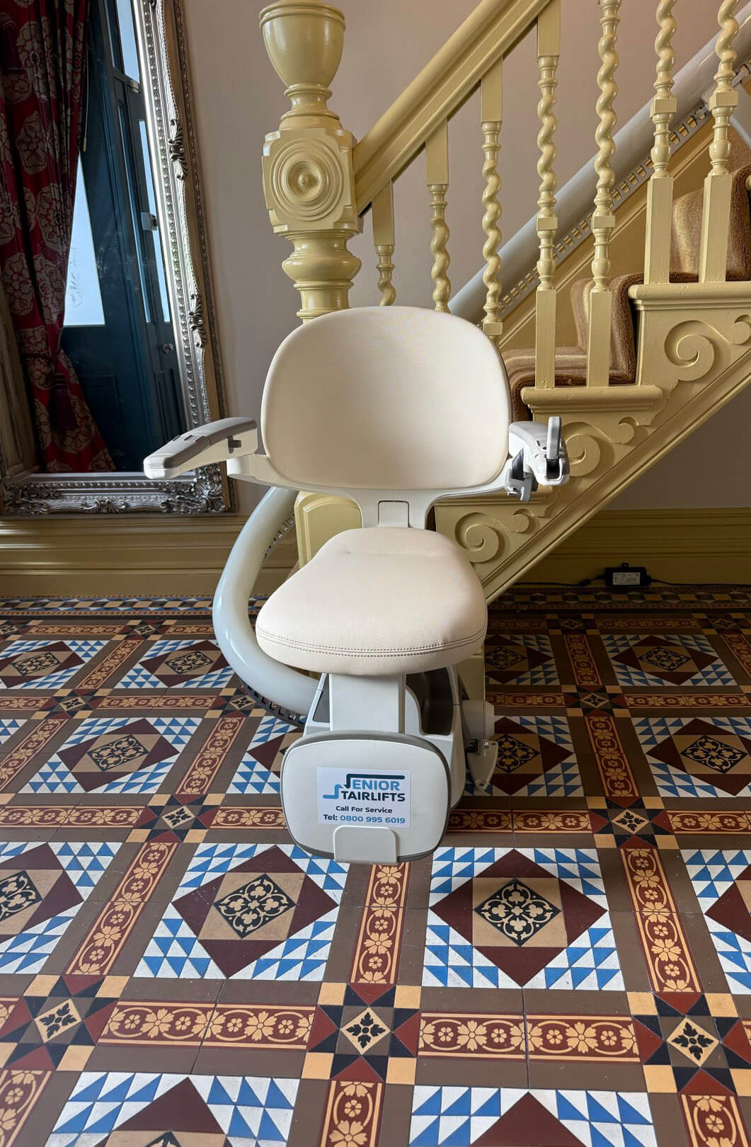 Curved stairlift